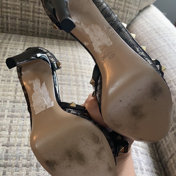 Rock-Stud Valentino Heels - Picture 7 of 8